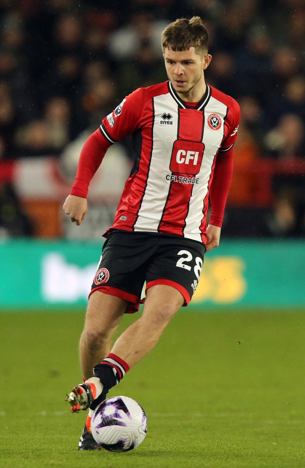 Man City want McAtee, who spent last season on loan at Sheffield United, to first sign a new deal