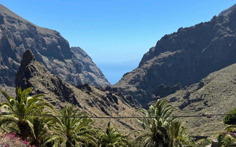 The start of the rugged trail from Masca in the mountains to the sea