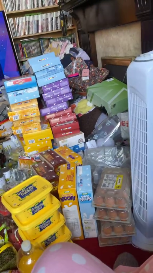 A mum has left people stunned with her massive monthly shop