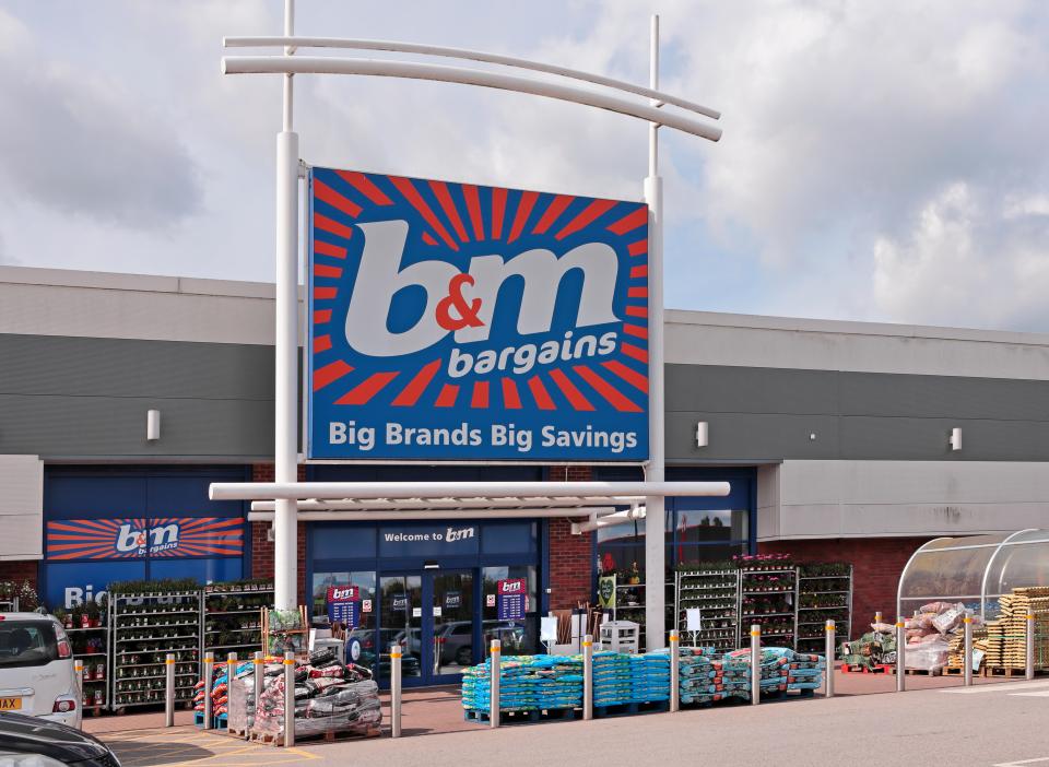 B&M is to close its store in Oldham and has launched a huge closing down sale