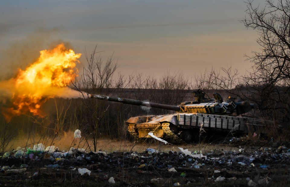 a yellow tank with the word army on the side