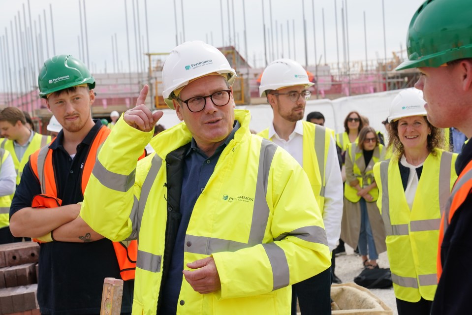 Keir Starmer meeting builders on site in York