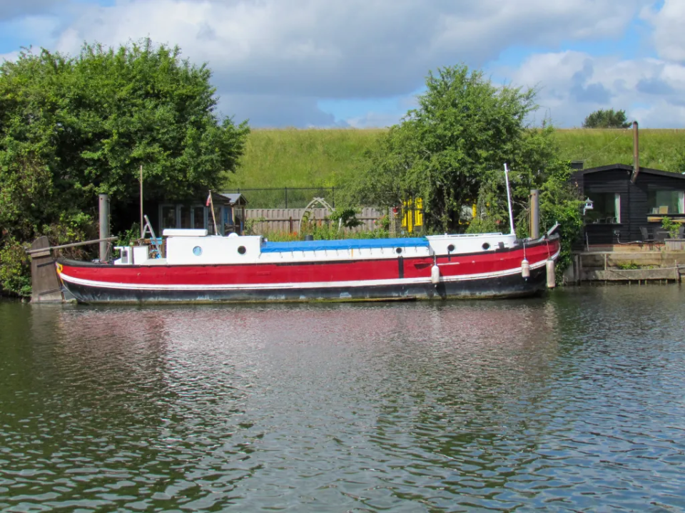 A houseboat moored in Chertsey, Surrey, has gone up for sale for £99,950