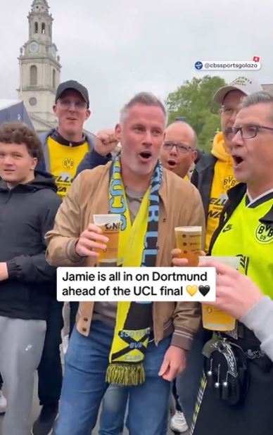 Jamie Carragher has reunited with Dortmund fans