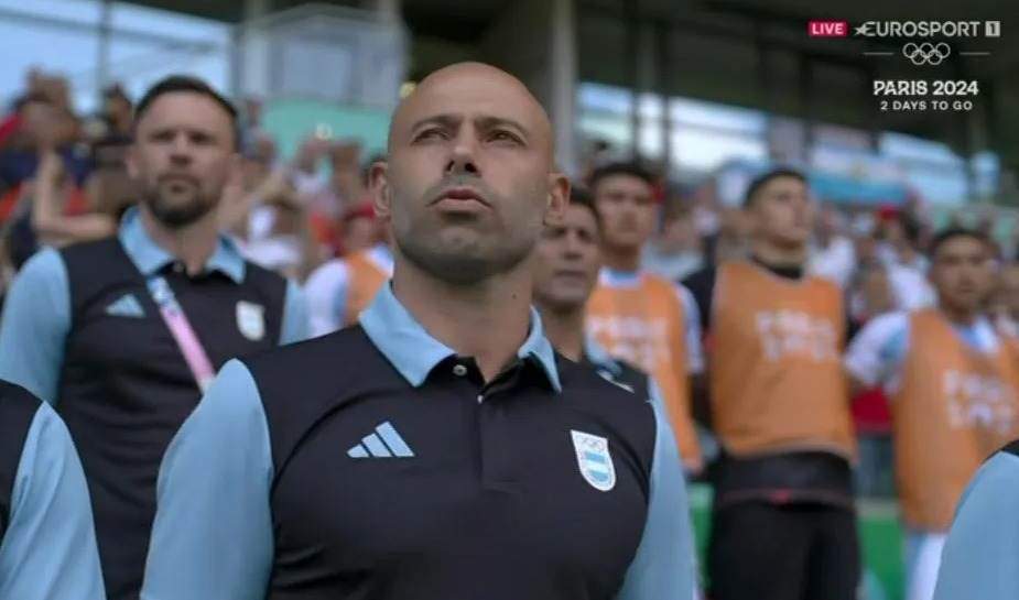 Manager Javier Mascherano looked on during the boos