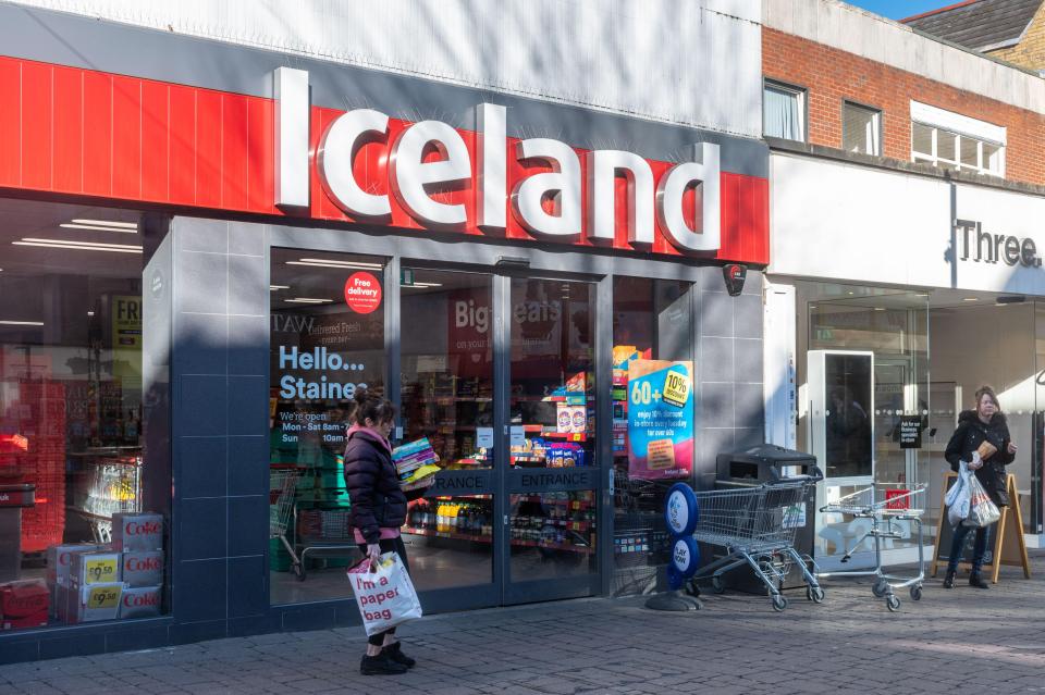 Iceland is pulling down the shutters on its store in Port Glasgow in a major blow to customers