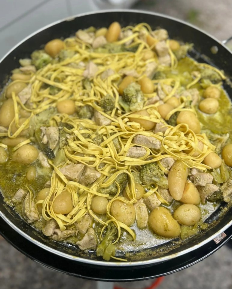 Sue shared the chicken pasta dish she had whipped up for her large family