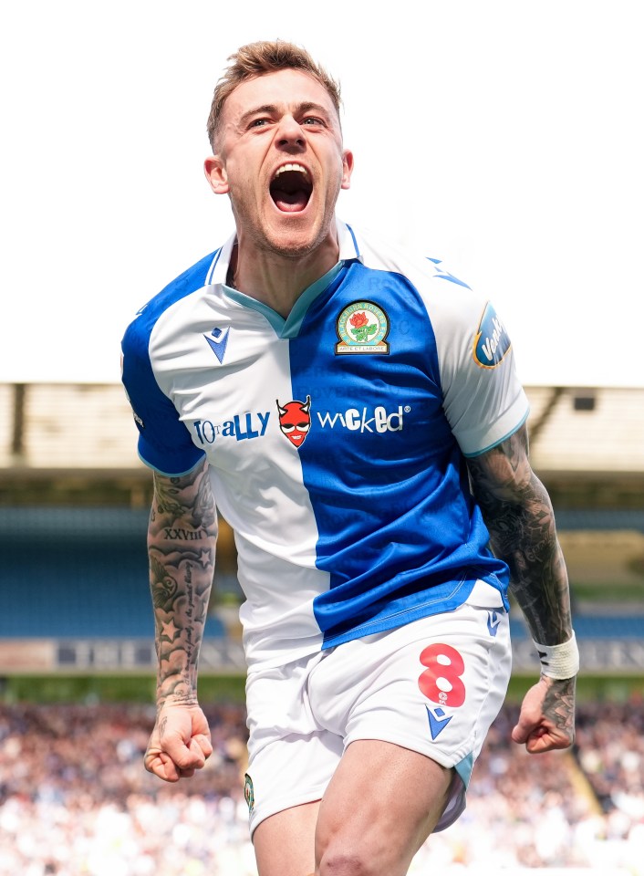 Blackburn have offered Sammie Szmodics a pay rise in order to retain his services