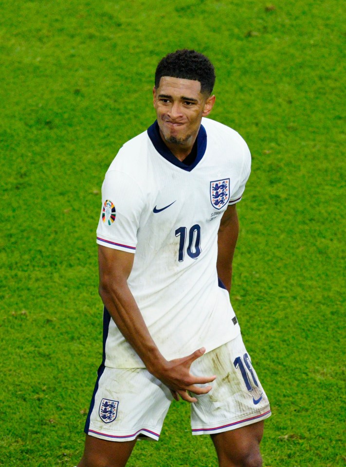 a soccer player with the number 10 on his shirt