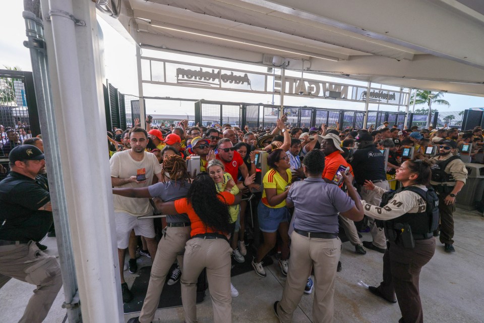 The game was marred by crowd trouble at the Hard Rock Stadium in Miami