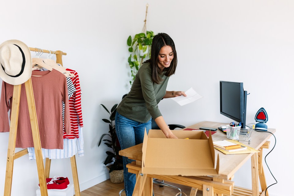 Her simple side hustle raked in hundreds in a matter of days