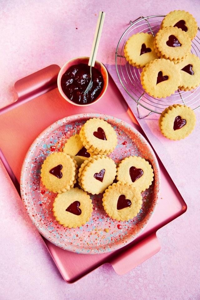 These Jammie Dodgers will get all the love hearts