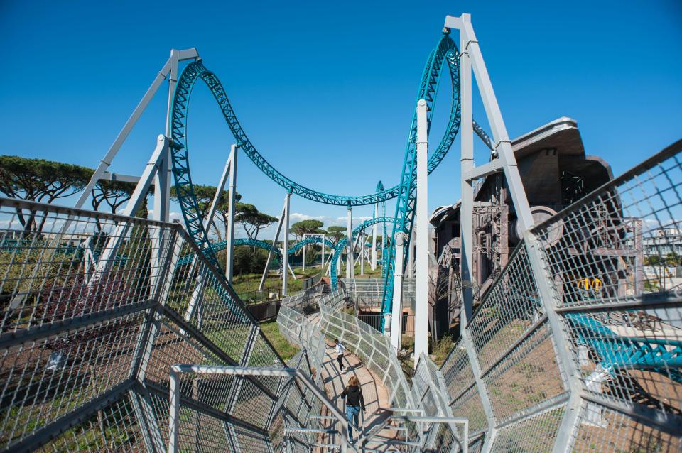 The park has some record breaking rollercoasters and attractions