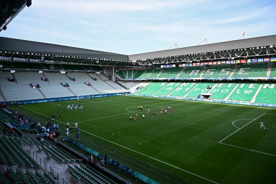 The two teams came back out 90 minutes later before resuming their match for just three minutes