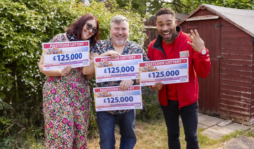 Billie and Mark Wilson have scooped £500,000 on the People's Postcode Lottery