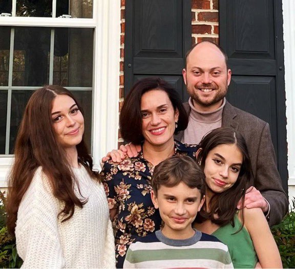 Kara-Murza pictured with his wife Evegenia and their children