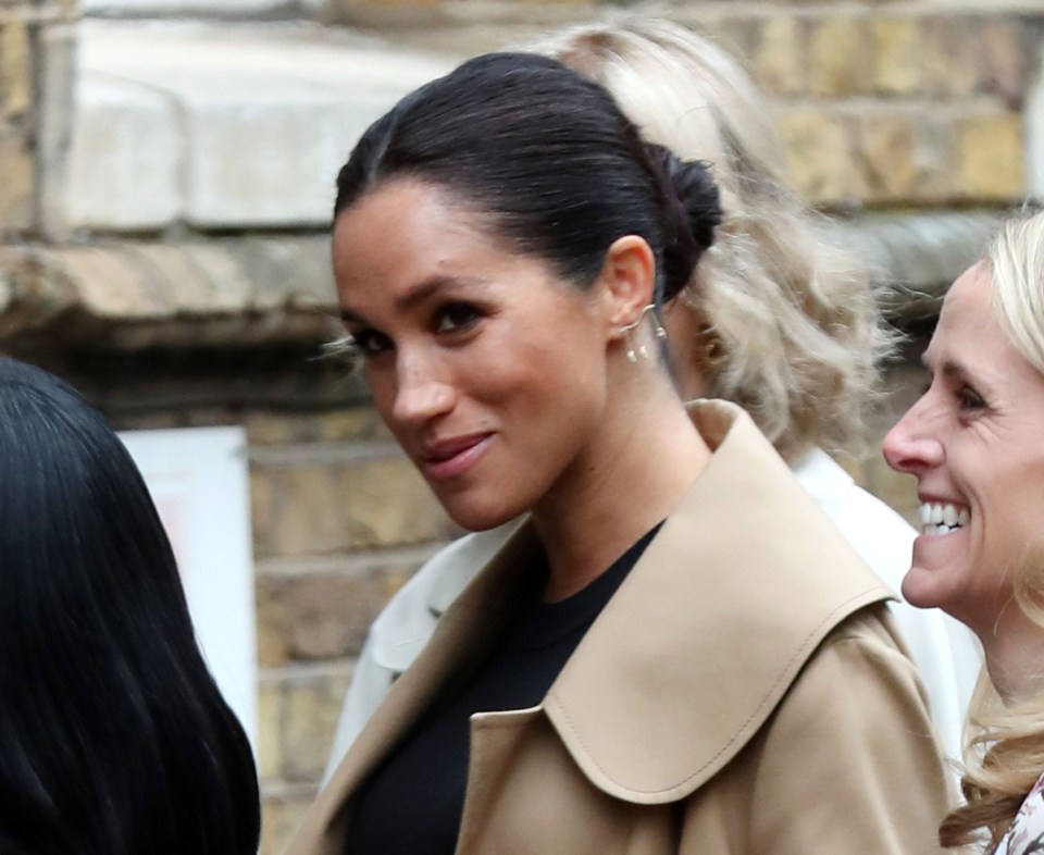 Meghan also wore earrings from Kimaï whilst visiting Smart Works, in London in 2019