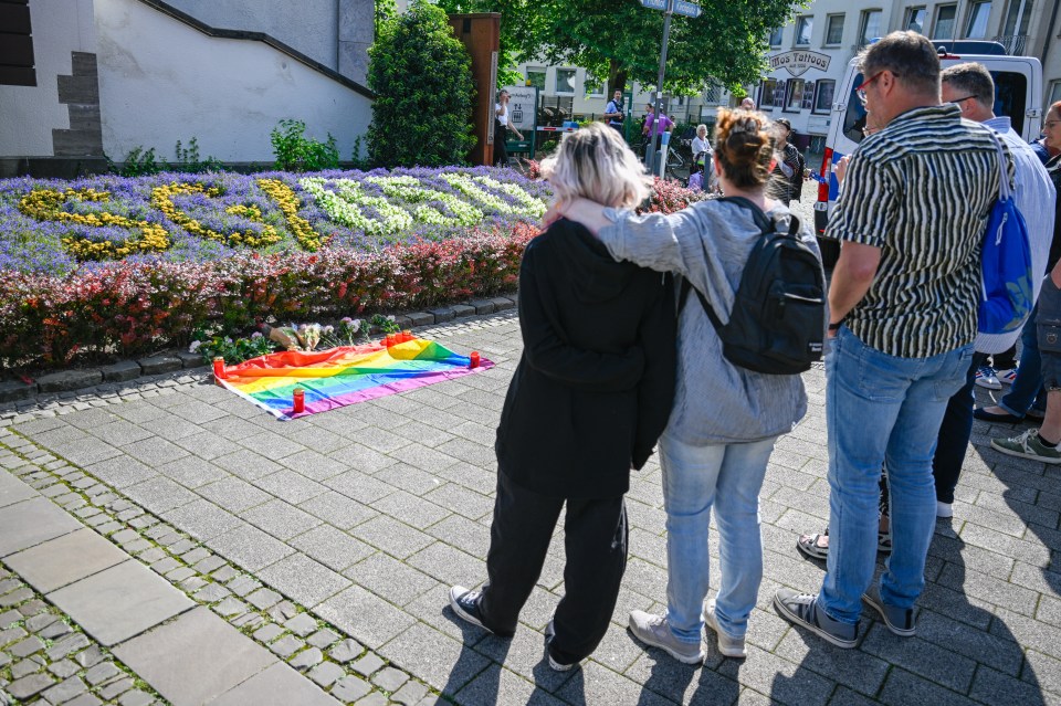 Others pay tribute in a tragic scene