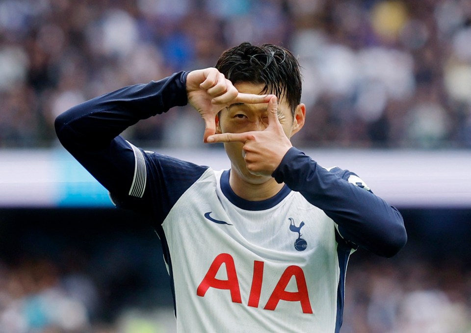 Tottenham showed off their clinical side as they thrashed Everton 4-0