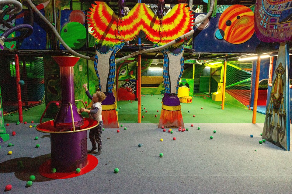 Empire of the Sea Dragon Indoor Zone at the Woodlands Theme Park claims to be the largest indoor play area in the country