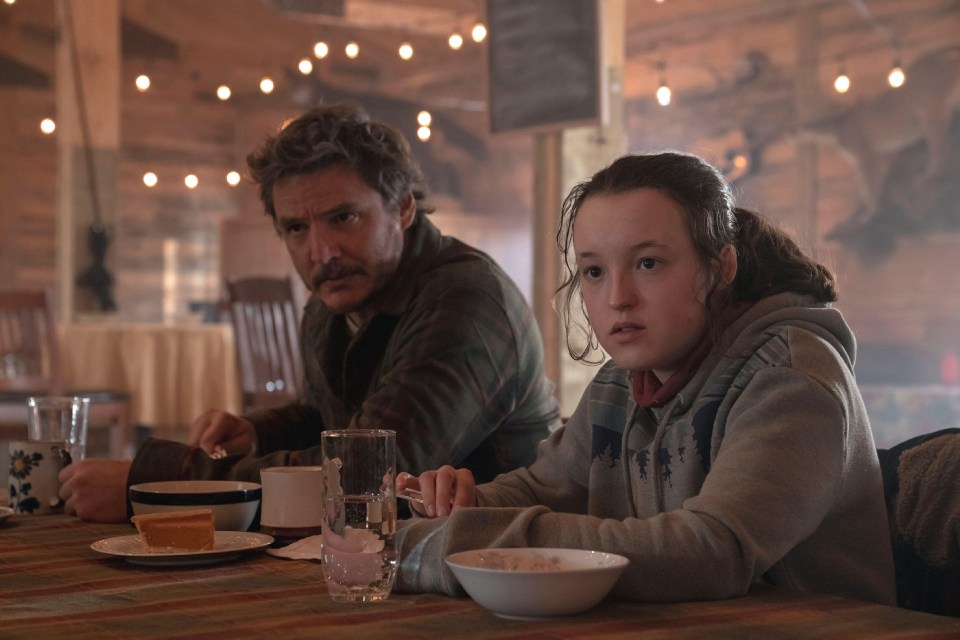 Pedro Pascal and Bella Ramsey in a The Last of Us scene