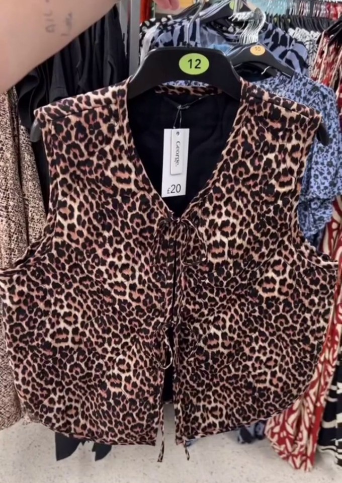 Shoppers are gushing over Asda’s latest leopard print piece