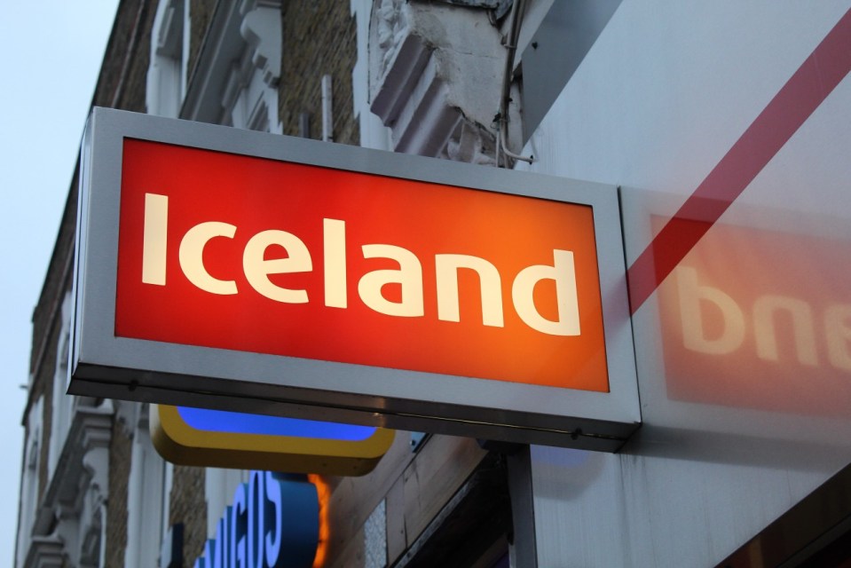 LONDON, UNITED KINGDOM - FEBRUARY 22: A view of the Iceland market plate in London, United Kingdom on February 22, 2023. Supermarkets across Britain are lined with empty shelves due to supply issues for fresh products, which has led to rationing of some fruits and vegetables. (Photo by Burak Bir/Anadolu Agency via Getty Images)