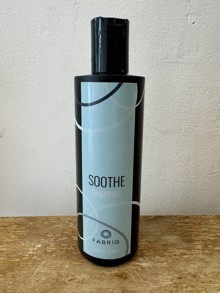 I tried out the Fabriq Soothe Shampoo for itchy scalps