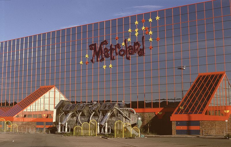 The theme park was found inside a giant shiny building