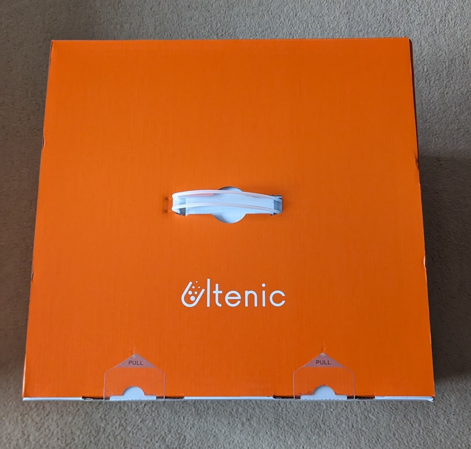 The Ultenic T10 Pro arrived in a minimalist box