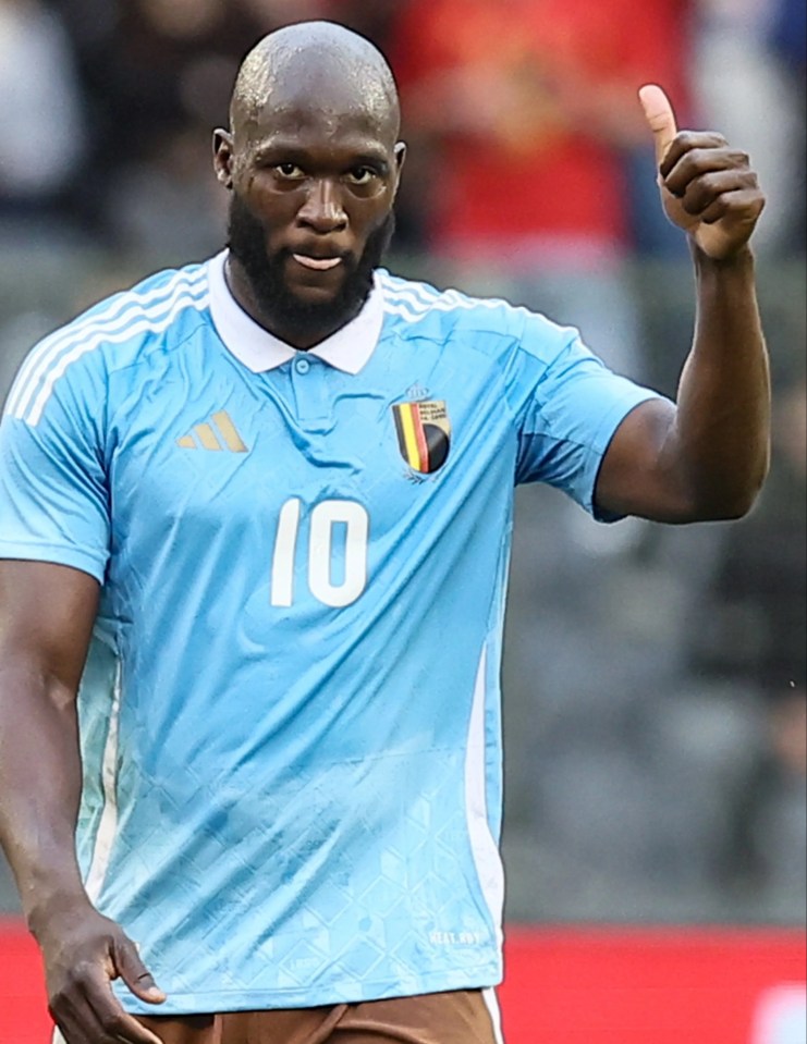 Napoli have reportedly put in a bid for Chelsea striker Lukaku