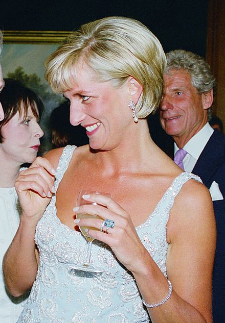 The ring used to belong to Princess Diana, who commissioned it after her divorce