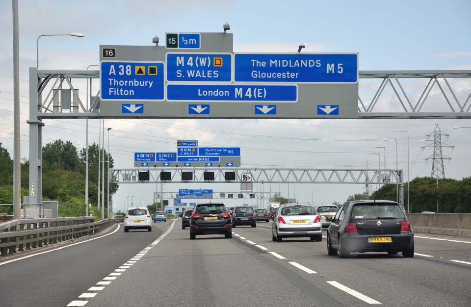 There will be overnight lane closures on the M4 between junctions 17 and 18 between 8pm and 6am