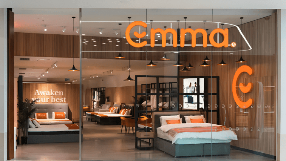 A store with a sign that says emma on it