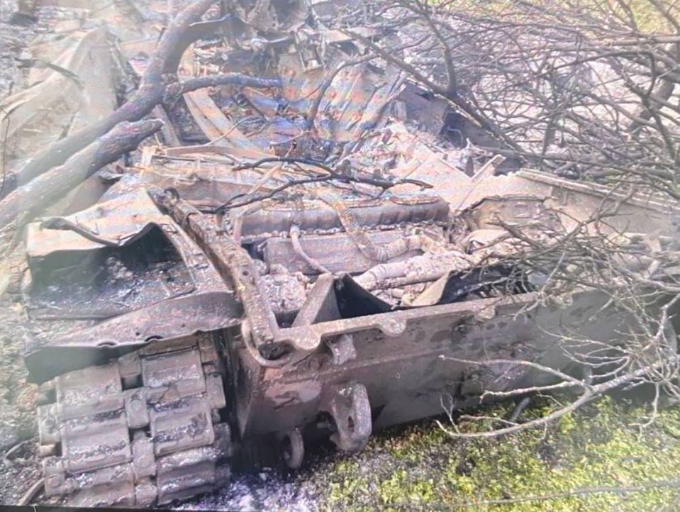 The 2S19M2 Msta-S 152mm self-propelled howitzer was completely destroyed