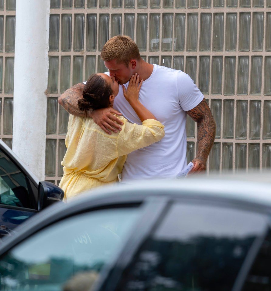 Jac Jossa and Dan Osborne kissed after going to the police station after their robbery in Marbella