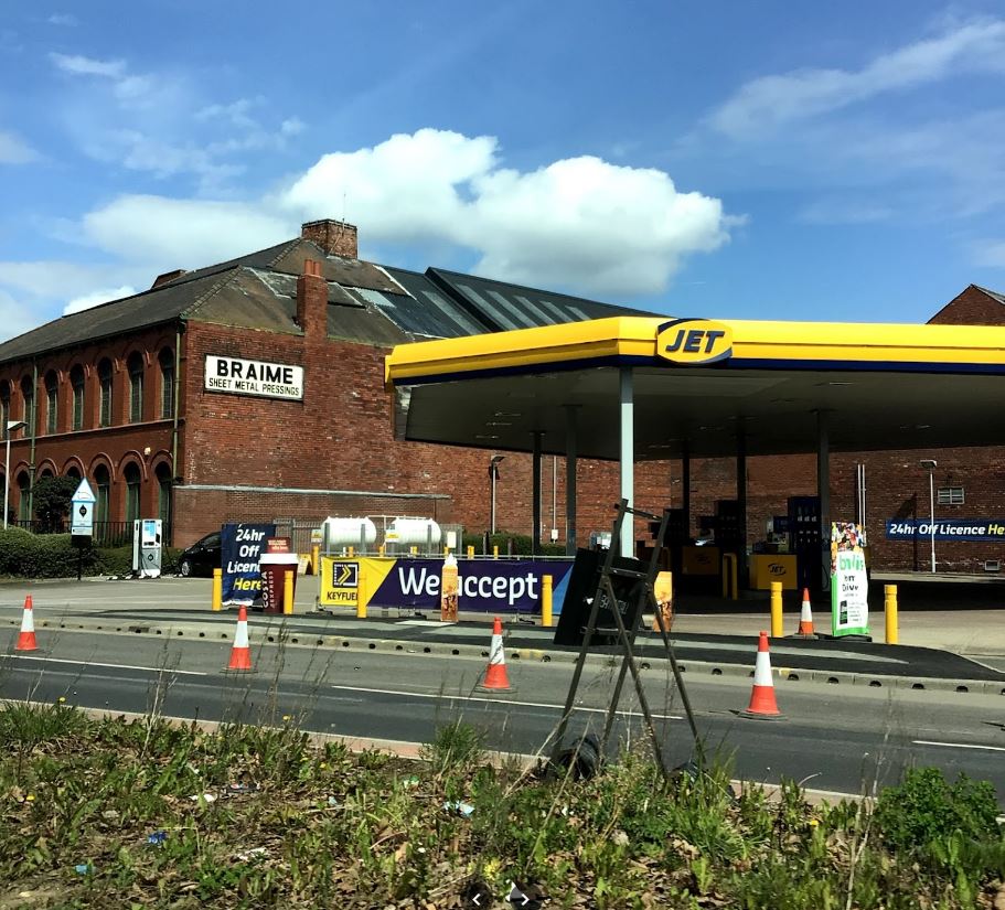 Jet's petrol station in Leeds offers 136.9p a litre petrol and 144.9p for Diesel