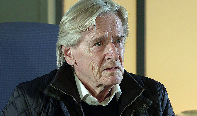 Coronation Street makes huge blunder involving soap legend Ken Barlow