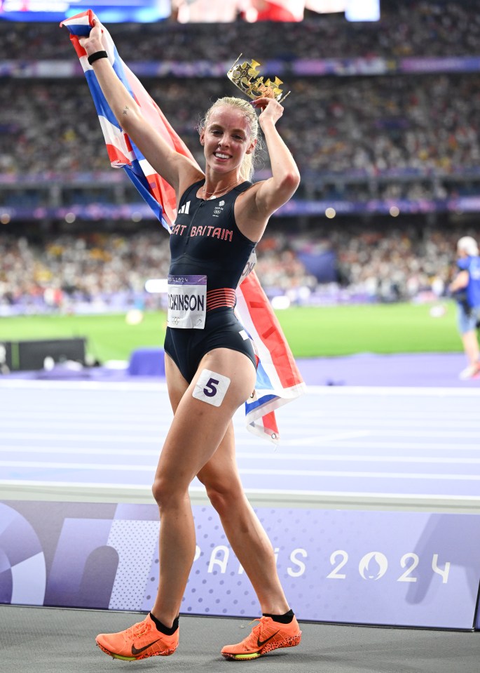 Keely Hodgkinson wears the crown after winning the 800m final in Paris