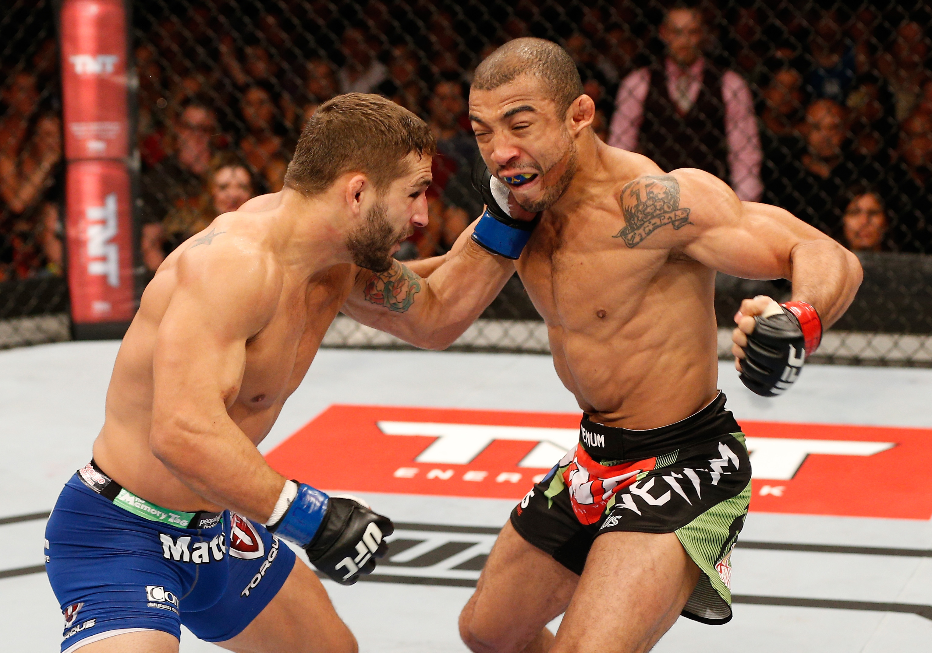 Chad Mendes and Jose Aldo had a brutal UFC fight in 2014