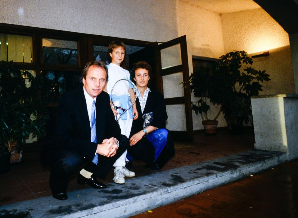 Sven with his ex-wife and son Johan in 1988