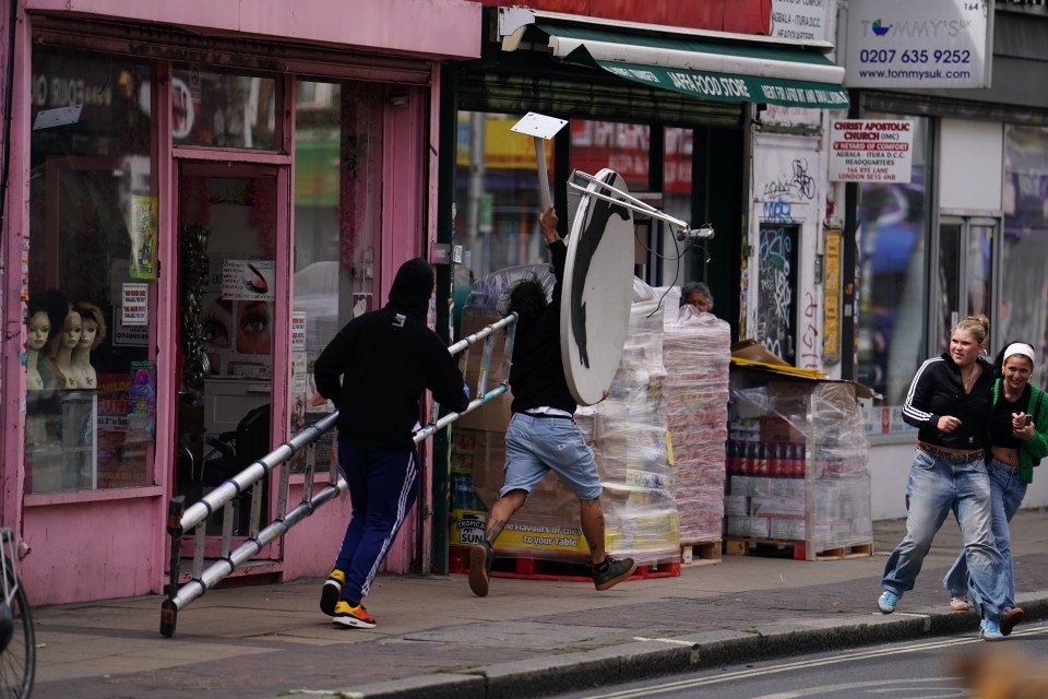 A group of men were seen heading down the road with the piece