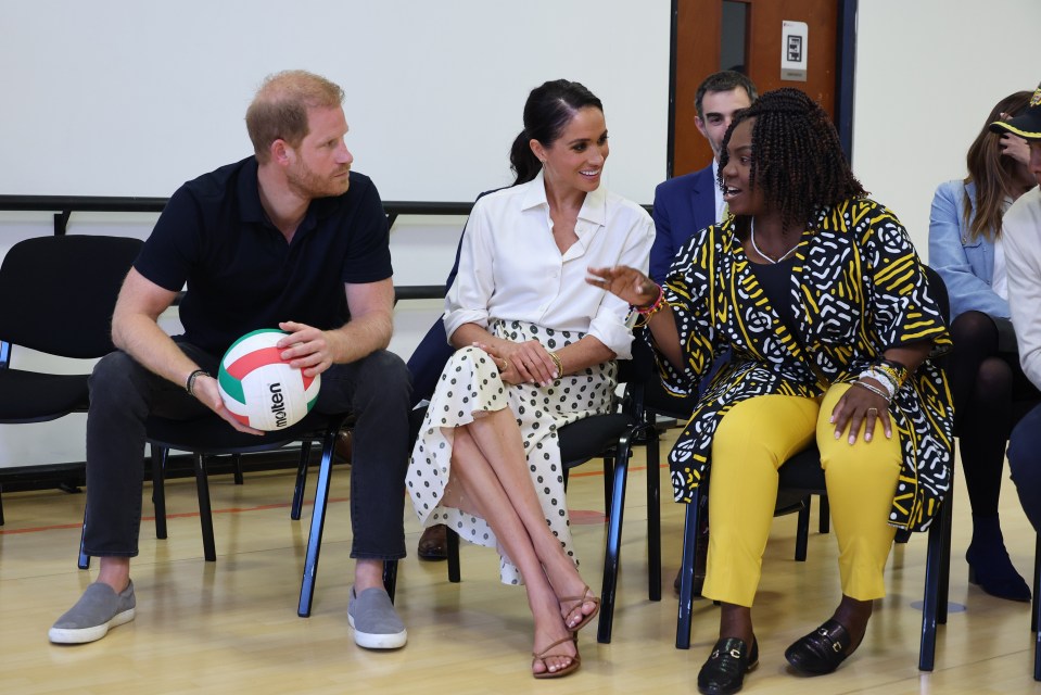 The Sussexes and Vice President Francia Márquez watched volleyball from the side lines