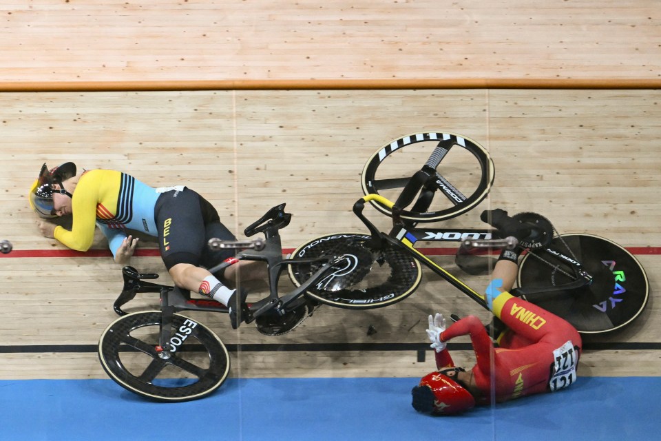 Nicky Degrendele and China’s Yuan Liying were left prone following the collision