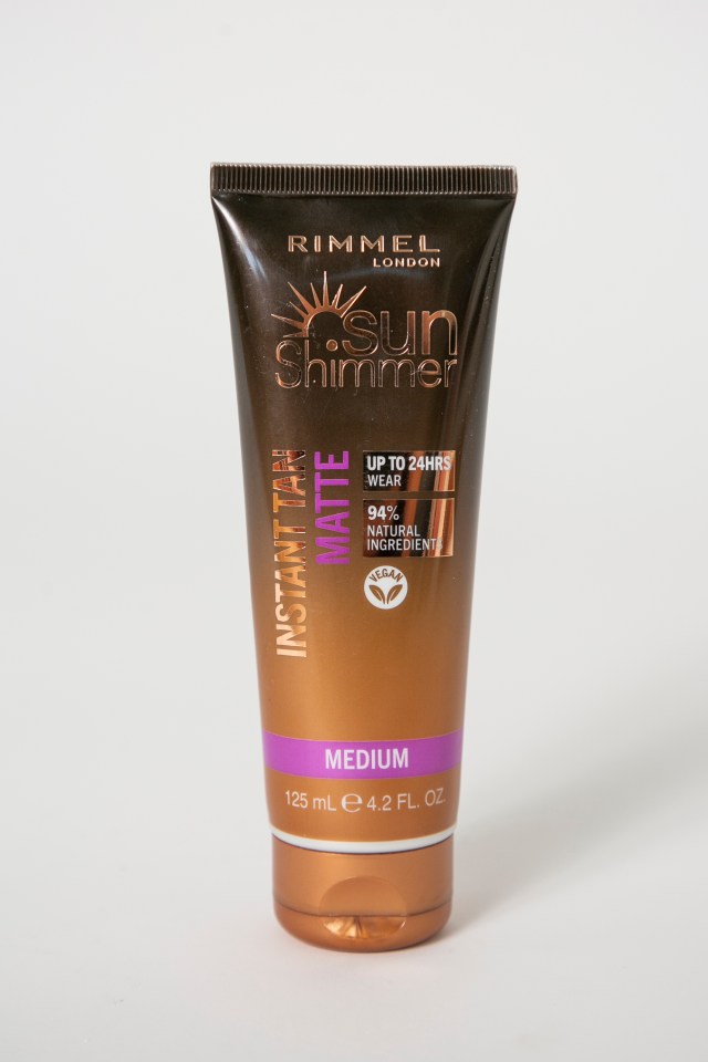 a tube of rimmel sun shimmer instant tan matte medium