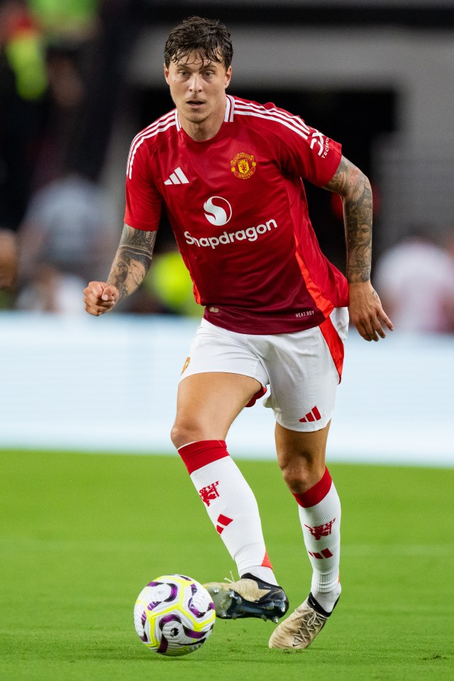 Victor Lindelof is the latest Red Devil in the treatment room