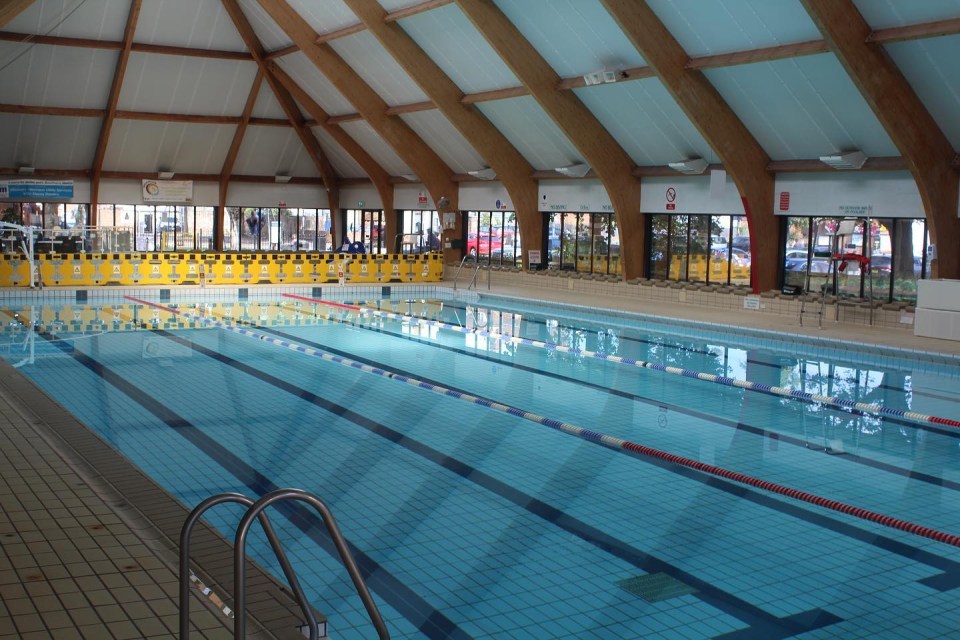 Faversham Pools, , //www.favershampools.com/