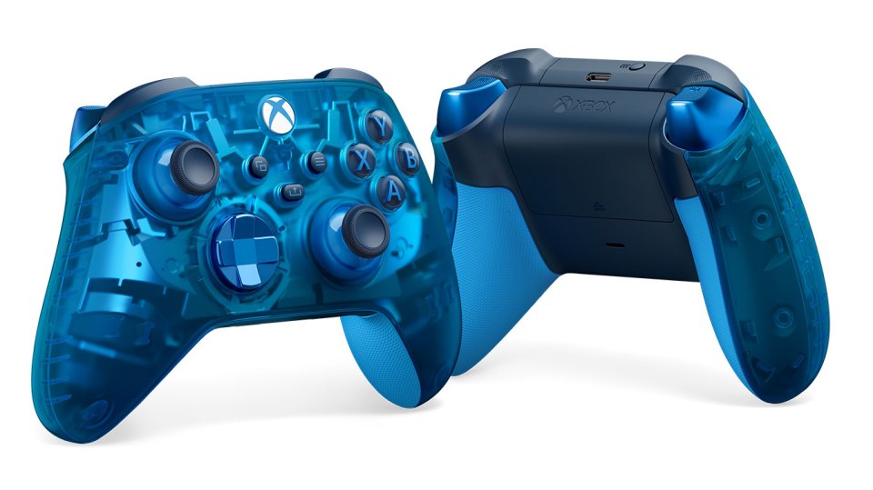 With metallic triggers and D-pad, and rubberised grips, the controller has a very premium look and feel