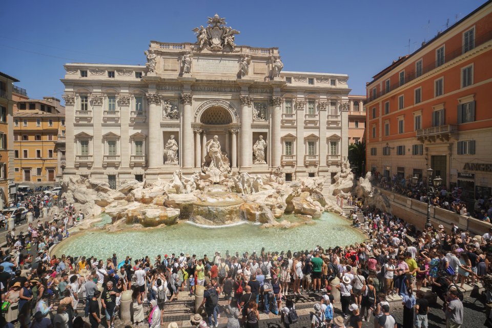 Visitors would have to book a certain time slot to visit the fountain