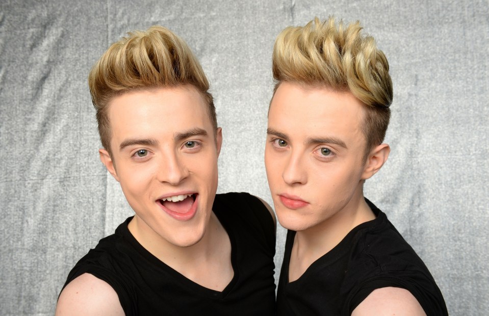 John from Jedward is on dating app Hinge